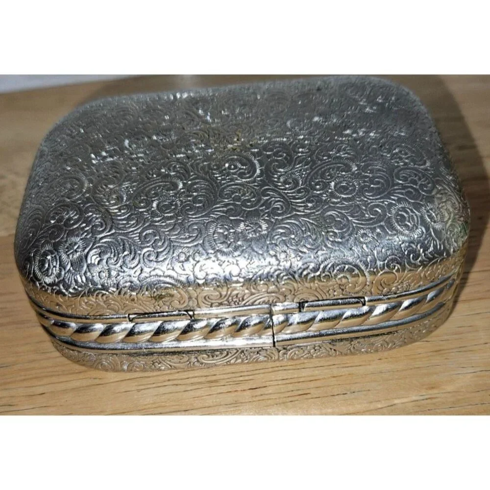 Vintage‎ Ceramic Footed Trinket Dish & Silver Tone Box Set